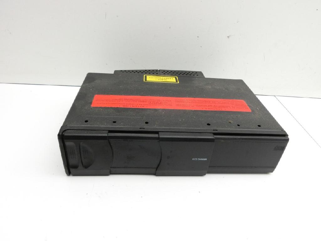 BMW E91 330XD 05-08 6-Fach CD-Wechsler Wechsler orig. Bild BMW E91 330XD 05-08 6-Fach CD-Wechsler Wechsler orig.