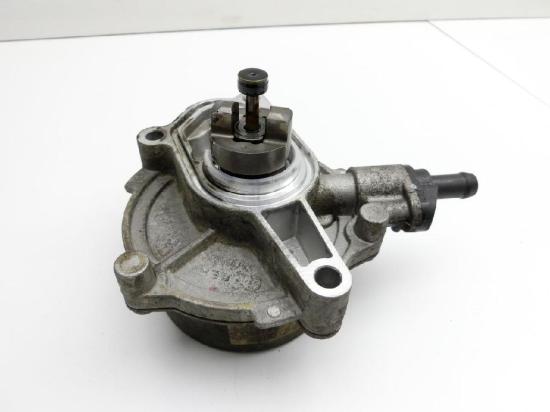 Hyundai I20 PB 08-12 CRDi 1,4 66KW HU84 D4FC Unterdruckpumpe Vakuumpumpe 28810-2A101 Bild Hyundai I20 PB 08-12 CRDi 1,4 66KW HU84 D4FC Unterdruckpumpe Vakuumpumpe 28810-2A101