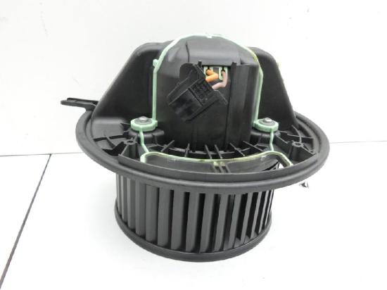 BMW E91 320D LCI 09-13 Gebl?semotor L?ftermotor Heizungsgebl?se Bild BMW E91 320D LCI 09-13 Gebl?semotor L?ftermotor Heizungsgebl?se