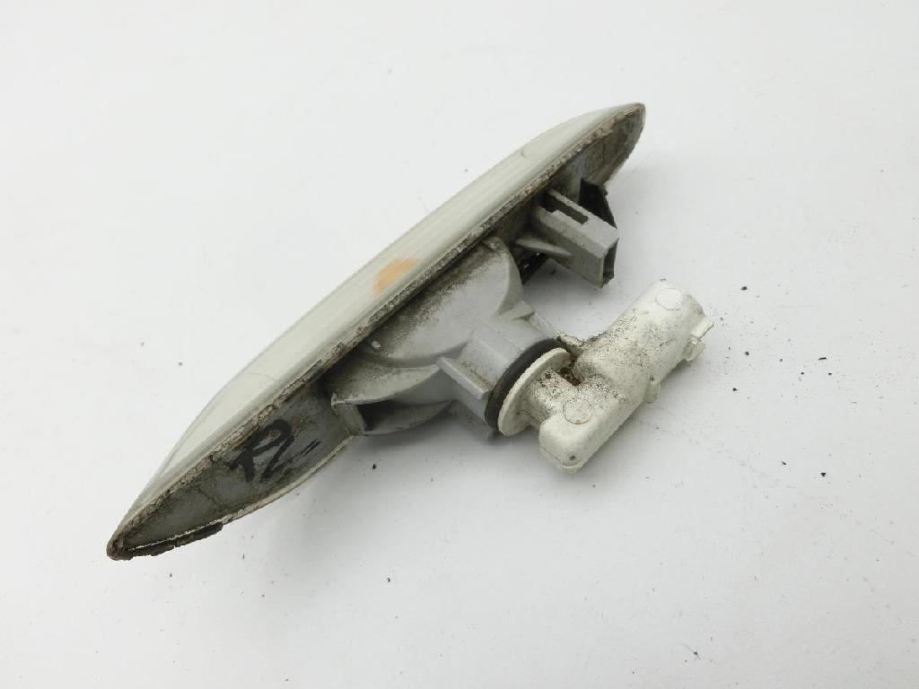 BMW E91 318D LCi 08-13 Blinker Blinkleuchte Rechts orig. Bild BMW E91 318D LCi 08-13 Blinker Blinkleuchte Rechts orig.