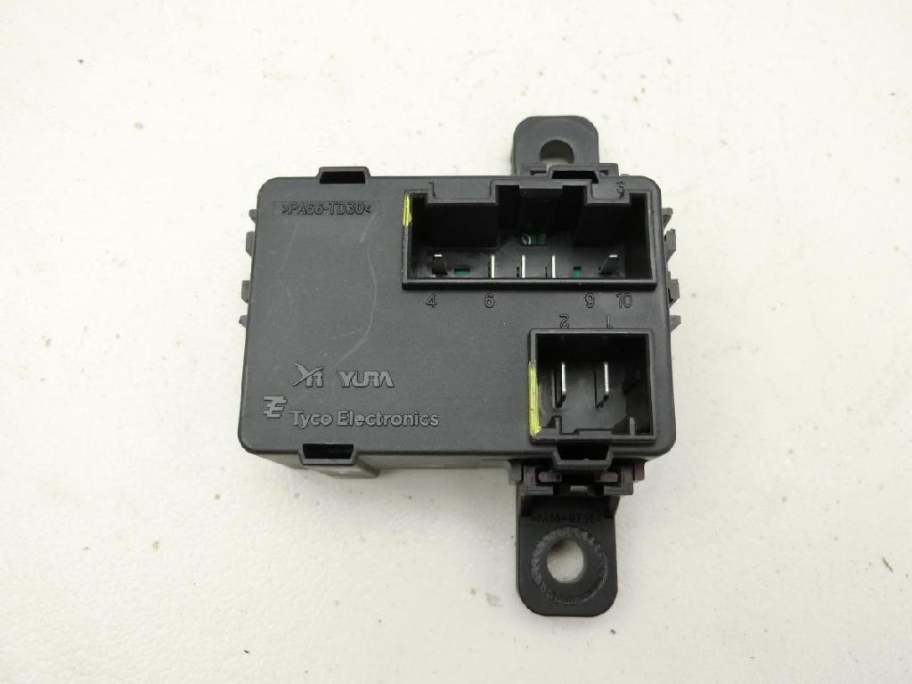 Hyundai IX35 LM 09-13 PDM Relay Box-Main Controler Bild Hyundai IX35 LM 09-13 PDM Relay Box-Main Controler