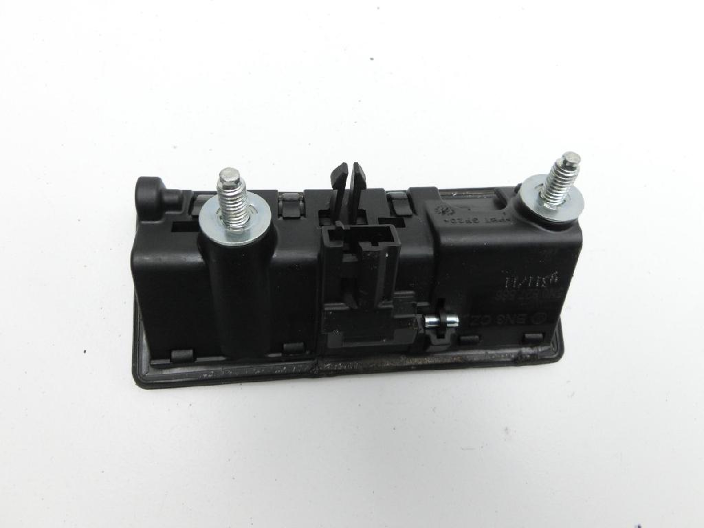 VW Golf 6 VI 5K 08-12 5T Taster Griff aussen Heckklappe