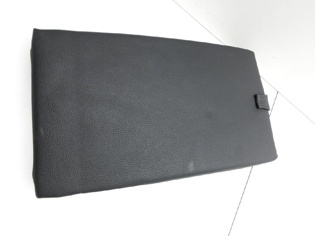 BMW E91 320D LCI 09-13 Armlehne Mittelarmlehne Auflage für Rücksitzbank Bild BMW E91 320D LCI 09-13 Armlehne Mittelarmlehne Auflage für Rücksitzbank