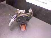 Pumpe Servolenkung m Träger Mazda 323 C 1.5 BA 323 Limousine