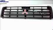 Kühlergrill MB831059 Mitsubishi Pajero Tendance LO40/V20 Pajero Geschlossen
