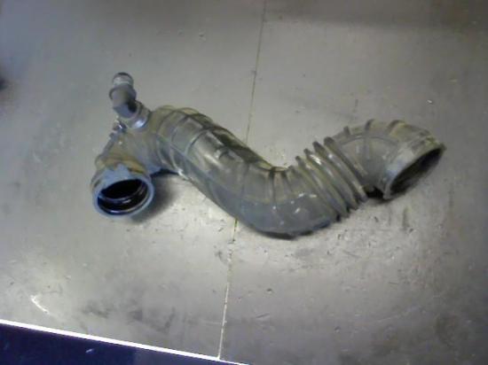 Turbolader /schlauch Audi A6 2.5 TDI quattro Edition 100 C4 Audi A6 Limousine Bild Turbolader /schlauch Audi A6 2.5 TDI quattro Edition 100 C4 Audi A6 Limousine