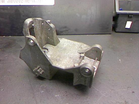 Lichtmaschinenträger Ford Ka Elegance RBT KA Limousine Bild Lichtmaschinenträger Ford Ka Elegance RBT KA Limousine