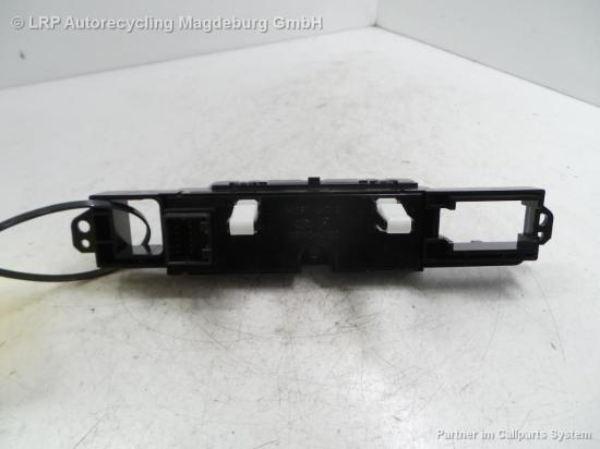 Hyundai i20 PB Bj.11 Gurtanzeige Mittelkonsole 93770-1J100 Display Bild Hyundai i20 PB Bj.11 Gurtanzeige Mittelkonsole 93770-1J100 Display