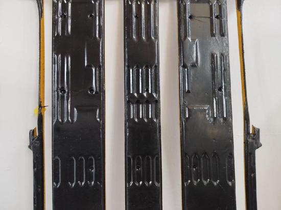 VW T5 Multivan 7H Bodenbelag grau Schienensystem Boden Gummiboden Bild VW T5 Multivan 7H Bodenbelag grau Schienensystem Boden Gummiboden 