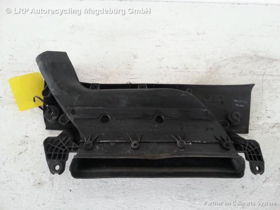 BMW 318i E46 Coupe Bj.2000 Luftführung Luftfilterkasten vorne Bild BMW 318i E46 Coupe Bj.2000 Luftführung Luftfilterkasten vorne