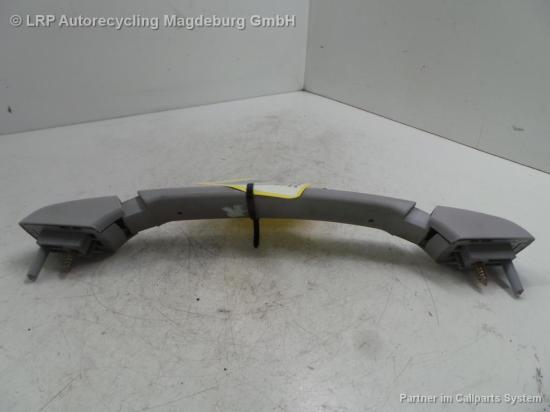 BMW 318i E46 Coupe Bj.2000 Haltegriff Angstgriff vorne rechts 8231321 Bild BMW 318i E46 Coupe Bj.2000 Haltegriff Angstgriff vorne rechts 8231321