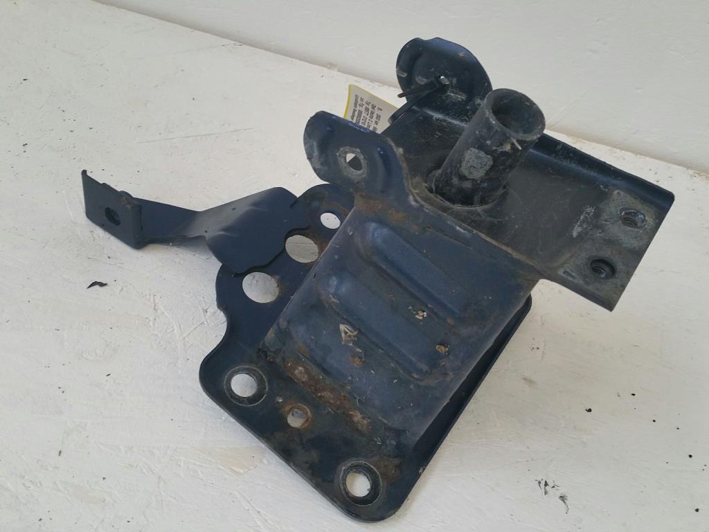 Aufpralldämpfer Stossfänger vorn rechts Pralldämpfer Opel Vectra C Bild Aufpralldämpfer Stossfänger vorn rechts Pralldämpfer Opel Vectra C