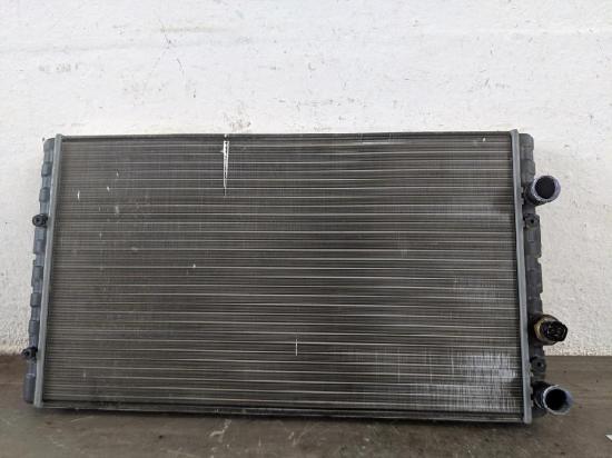 Seat Arosa 6H 97-00 original Kühler Wasserkühler 6N0121201C Bild Seat Arosa 6H 97-00 original Kühler Wasserkühler 6N0121201C