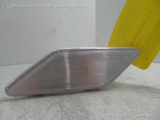 BMW 318i E46 Coupe Bj.2000 Innenleuchte Leseleuchte 63318375584 Bild BMW 318i E46 Coupe Bj.2000 Innenleuchte Leseleuchte 63318375584