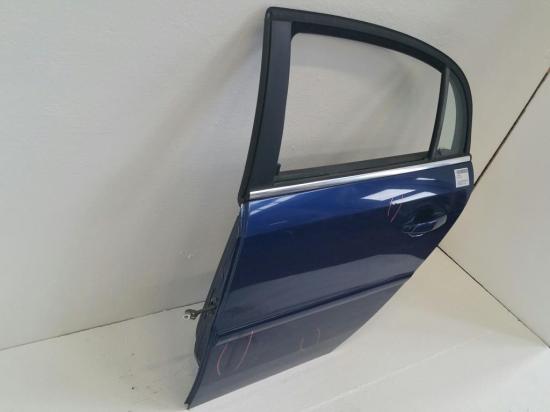 Tür hinten links Fondtür Limo 4 türig Z21B Ultrablau Opel Vectra C Bild Tür hinten links Fondtür Limo 4 türig Z21B Ultrablau Opel Vectra C 