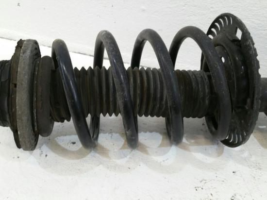 VW T5 Multivan 7H Bj.07 Federbein vorn links 2.5TDI Stoßdämpfer Feder Bild VW T5 Multivan 7H Bj.07 Federbein vorn links 2.5TDI Stoßdämpfer Feder