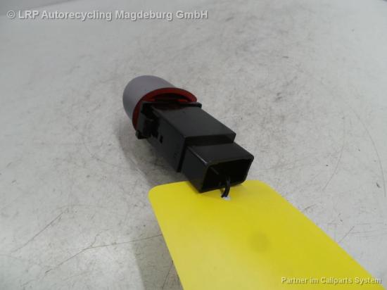 Hyundai i20 PB Bj.11 Warnblinkschalter Schalter Warnblinkanlage Bild Hyundai i20 PB Bj.11 Warnblinkschalter Schalter Warnblinkanlage