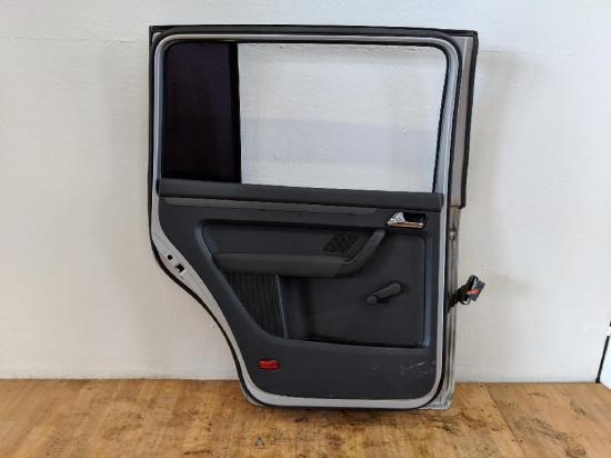 VW Touran 1T Bj.05 Tür hinten links Hecktür silber LA7W Bild VW Touran 1T Bj.05 Tür hinten links Hecktür silber LA7W