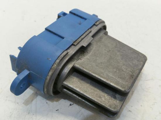 VW T5 Multivan 7H Bj.07 Vorwiderstand Gebläse 7L0907521 Endstufe Bild VW T5 Multivan 7H Bj.07 Vorwiderstand Gebläse 7L0907521 Endstufe