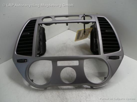 Hyundai i20 PB Bj.11 Luftdüsen Mittelkonsole inkl. Rahmen Bild Hyundai i20 PB Bj.11 Luftdüsen Mittelkonsole inkl. Rahmen