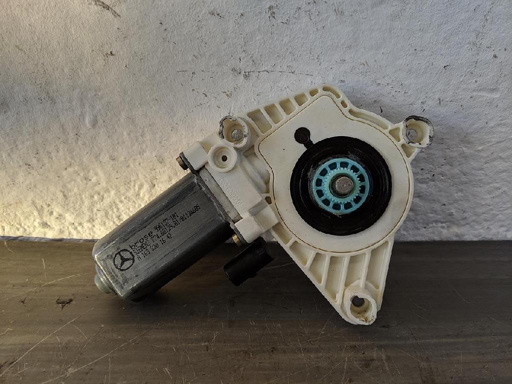 Mercedes W169 A-Klasse Fensterhebermotor vorn rechts A1698201642 Bild Mercedes W169 A-Klasse Fensterhebermotor vorn rechts A1698201642