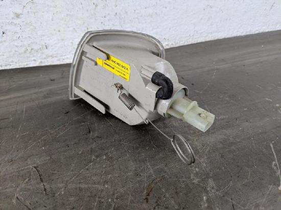 Seat Arosa 6H Bj.97 original Blinker vorn rechts 6H0953042A Bild Seat Arosa 6H Bj.97 original Blinker vorn rechts 6H0953042A