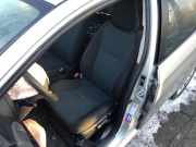 Toyota Yaris XP13 Sitz vorn links Fahrersitz Stoff nur für 5 türer Autositz