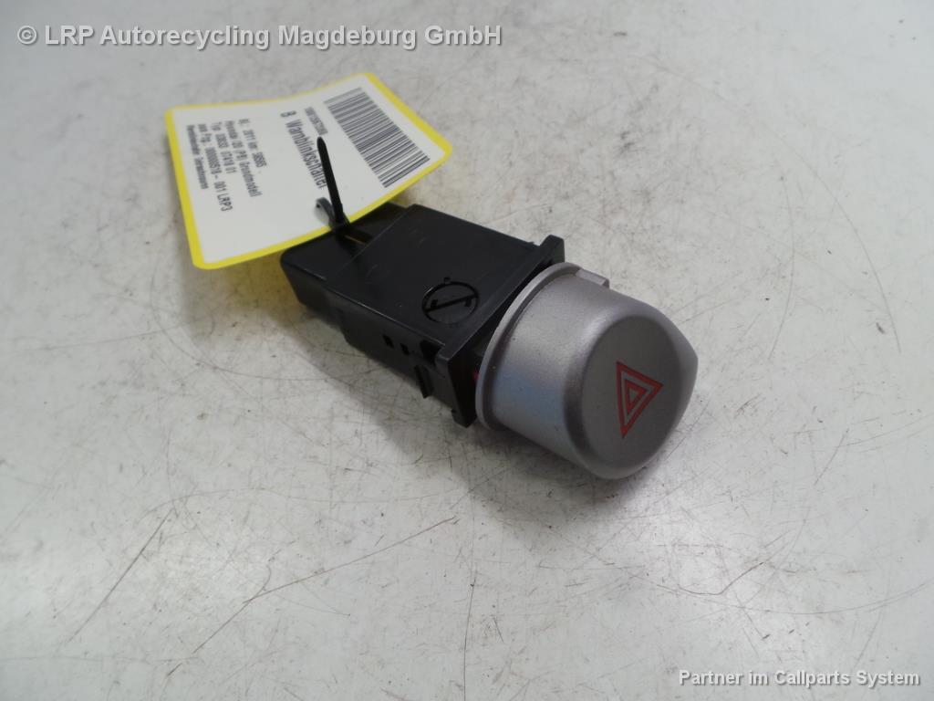 Hyundai i20 PB Bj.11 Warnblinkschalter Schalter Warnblinkanlage Bild Hyundai i20 PB Bj.11 Warnblinkschalter Schalter Warnblinkanlage