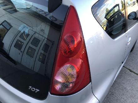 Peugeot 107 Typ P Rückleuchte rechts Rücklicht Heckleuchte Rückscheinwerfer