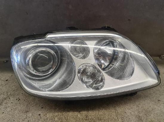 VW Touran 1T Scheinwerfer rechts vorn 0301205272 Xenon Lampe BJ03-06 Bild VW Touran 1T Scheinwerfer rechts vorn 0301205272 Xenon Lampe BJ03-06