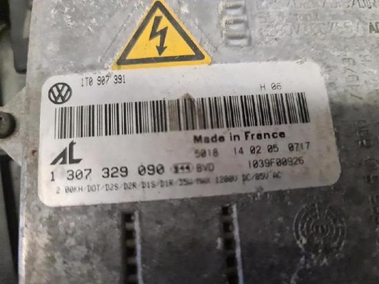 VW Touran 1T Scheinwerfer rechts vorn 0301205272 Xenon Lampe BJ03-06 Bild VW Touran 1T Scheinwerfer rechts vorn 0301205272 Xenon Lampe BJ03-06