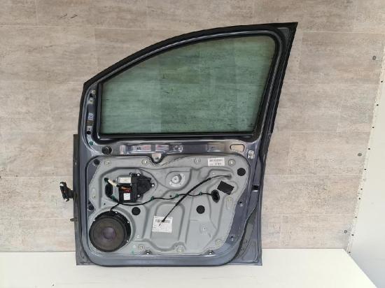 VW Touran 1T Rohbautür vorn rechts Beifahrertür LD7X-Platinum Grey BJ03-06 Bild VW Touran 1T Rohbautür vorn rechts Beifahrertür LD7X-Platinum Grey BJ03-06