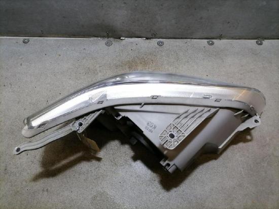 Chevrolet Aveo Scheinwerfer vorn links Halogen Lampe BJ08-11 Bild Chevrolet Aveo Scheinwerfer vorn links Halogen Lampe BJ08-11