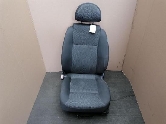 Chevrolet Aveo Sitz vorn links Fahrersitz Stoff manuell BJ08-11 Bild Chevrolet Aveo Sitz vorn links Fahrersitz Stoff manuell BJ08-11