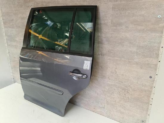 VW Touran 1T Rohbautür hinten links LD7X-Platinum Grey BJ03-06 Bild VW Touran 1T Rohbautür hinten links LD7X-Platinum Grey BJ03-06