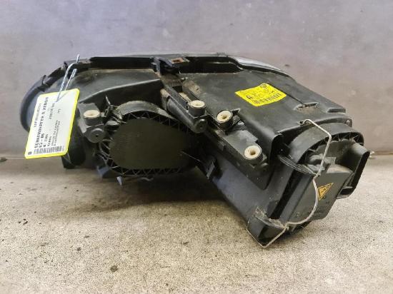 VW Touran 1T Scheinwerfer rechts vorn 0301205272 Xenon Lampe BJ03-06 Bild VW Touran 1T Scheinwerfer rechts vorn 0301205272 Xenon Lampe BJ03-06