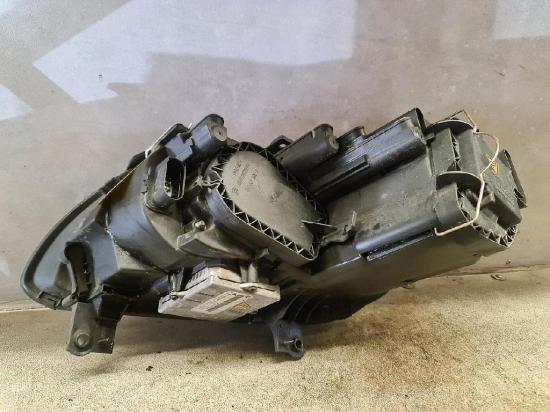 VW Touran 1T Scheinwerfer rechts vorn 0301205272 Xenon Lampe BJ03-06 Bild VW Touran 1T Scheinwerfer rechts vorn 0301205272 Xenon Lampe BJ03-06