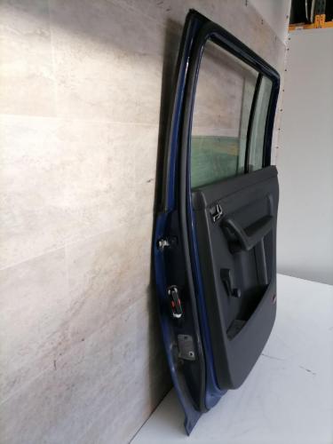 VW Touran 1T Rohtür hinten rechts LL5M Indienblau BJ03-06 Bild VW Touran 1T Rohtür hinten rechts LL5M Indienblau BJ03-06