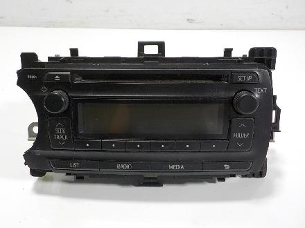 Radio Toyota Yaris (P13) 861200D640