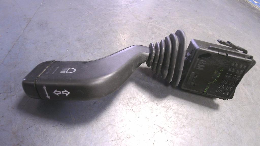 Blinkschalter/kombischalter Opel Tigra X-C 09185413