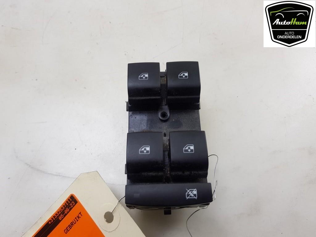 Schalter Für Elekt. Fensterheber 13408460 Opel Astra K Schrägheck 5-drs 1.6 CDTI 110 16V (B16DTE(Euro 6)) 2016 Bild Schalter Für Elekt. Fensterheber 13408460 Opel Astra K Schrägheck 5-drs 1.6 CDTI 110 16V (B16DTE(Euro 6)) 2016