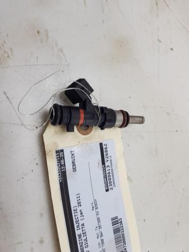 Kraftstoff-Injector 77365392 Alfa Romeo Giulietta (940) Schr?gheck 1.4 TB 16V MultiAir (940.A.2000) 2011-01 Bild Kraftstoff-Injector 77365392 Alfa Romeo Giulietta (940) Schr?gheck 1.4 TB 16V MultiAir (940.A.2000) 2011-01