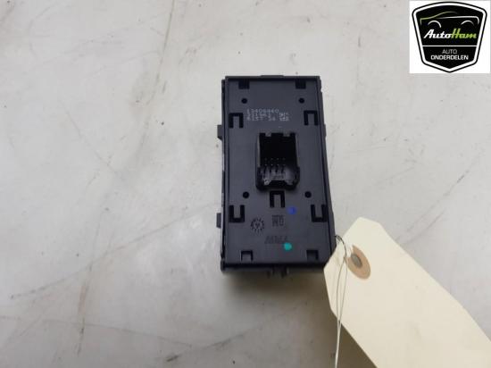 Schalter Für Elekt. Fensterheber 13408460 Opel Astra K Schrägheck 5-drs 1.6 CDTI 110 16V (B16DTE(Euro 6)) 2017 Bild Schalter Für Elekt. Fensterheber 13408460 Opel Astra K Schrägheck 5-drs 1.6 CDTI 110 16V (B16DTE(Euro 6)) 2017