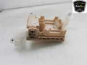 Sicherungskasten 827300H030A Peugeot 108 Schrägheck 1.0 12V (1KRFE(CFB)) 2016-04