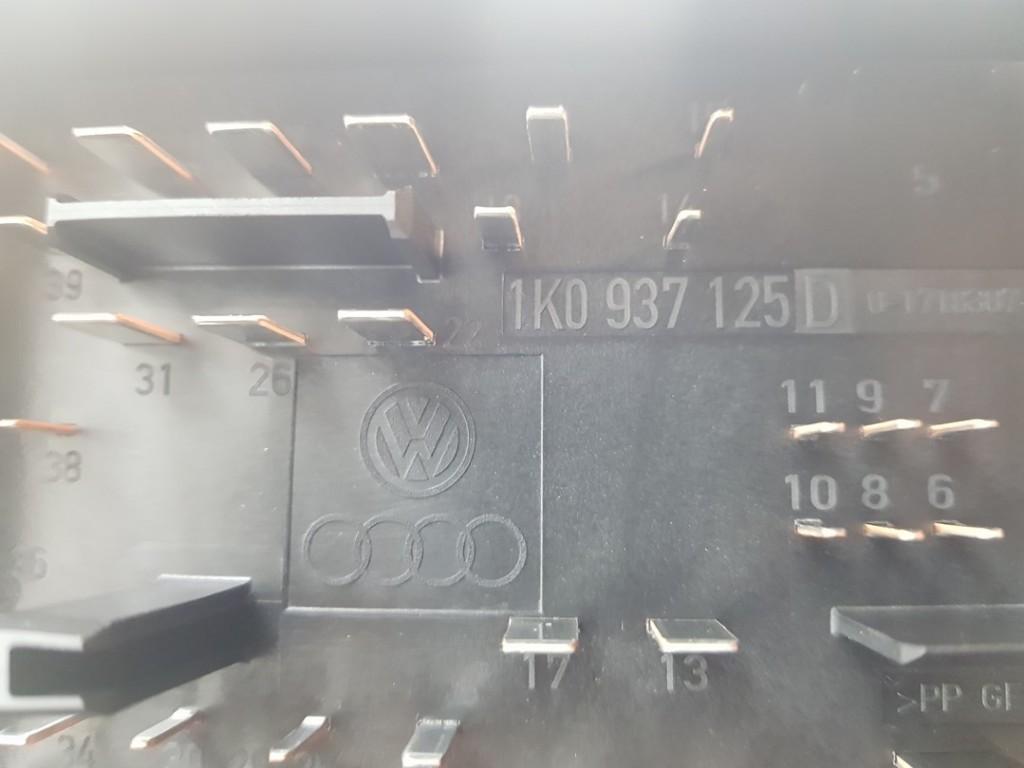 Sicherungskasten 1K0937125D Volkswagen Caddy III (2KA,2KH,2CA,2CH) Van 2.0 TDI 16V (CLCB) 2013-05 CLCB