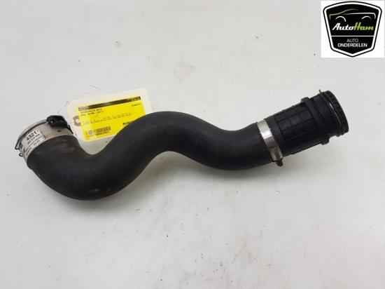 Intercooler Schlauch 39014321 Opel Astra K Schrägheck 5-drs 1.6 CDTI 110 16V (B16DTE(Euro 6)) 2017 Bild Intercooler Schlauch 39014321 Opel Astra K Schrägheck 5-drs 1.6 CDTI 110 16V (B16DTE(Euro 6)) 2017