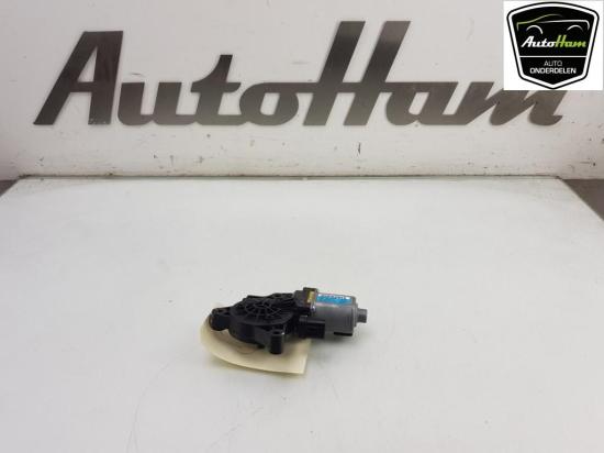 Fensterhebermotor 83450F1000 Kia Sportage (QL) Geländewagen 1.6 GDI 16V 4x2 (G4FD) 2018-02 Bild Fensterhebermotor 83450F1000 Kia Sportage (QL) Geländewagen 1.6 GDI 16V 4x2 (G4FD) 2018-02