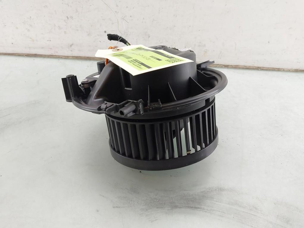 Heizgebläse Motor 5Q1819021E Audi Q2 (GAB/GAG) SUV 1.0 TFSI 12V (CHZJ) 2021