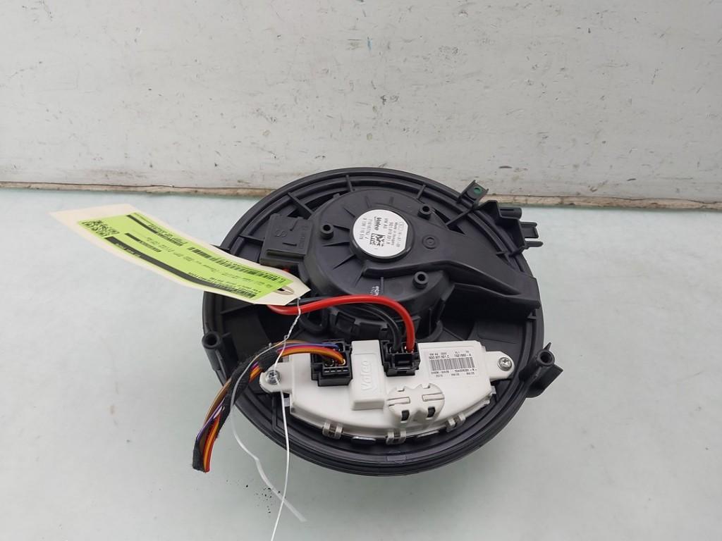 Heizgebläse Motor 5Q1819021E Volkswagen Golf VII (AUA) Schrägheck 1.4 TSI BlueMotion Technology 125 16V (CZCA(Euro 6)) 2016-08 CZCA(Euro 6)