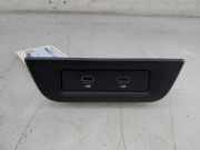 Aux/usb-Anschluss 9J1035722B Porsche Taycan (Y1A) Limousine 4S (EBFA) 2020-09